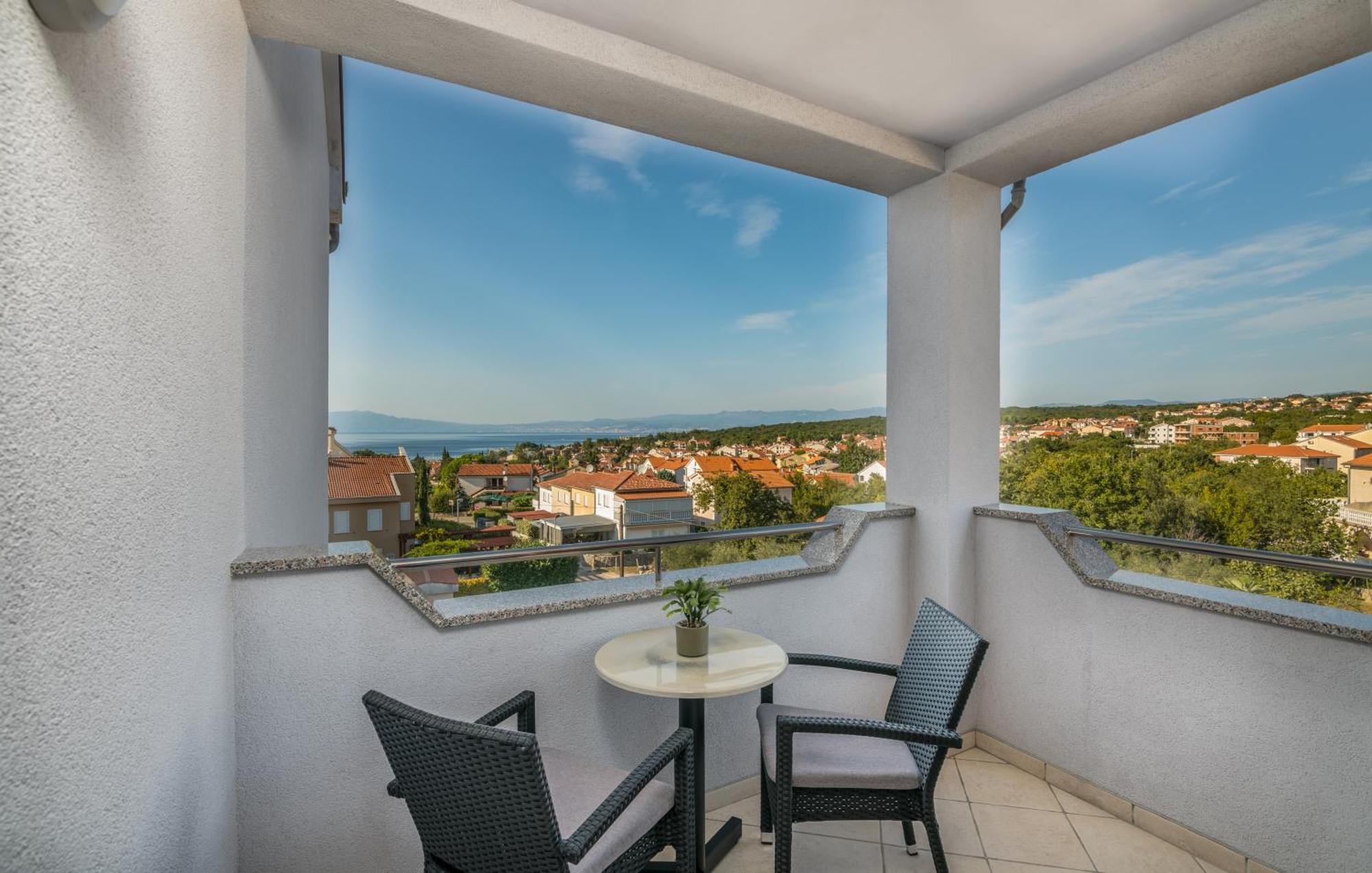 Apartments Kvarner Malinska Luaran gambar