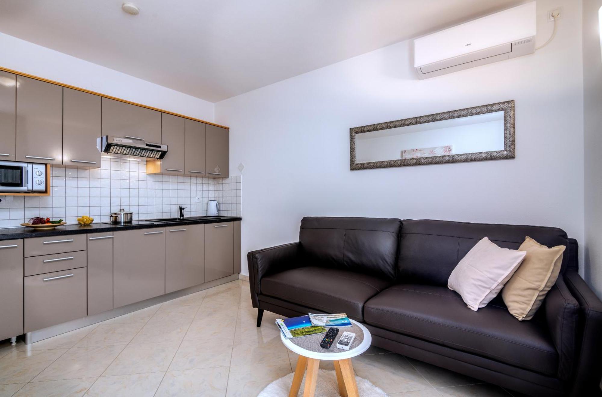 Apartments Kvarner Malinska Luaran gambar