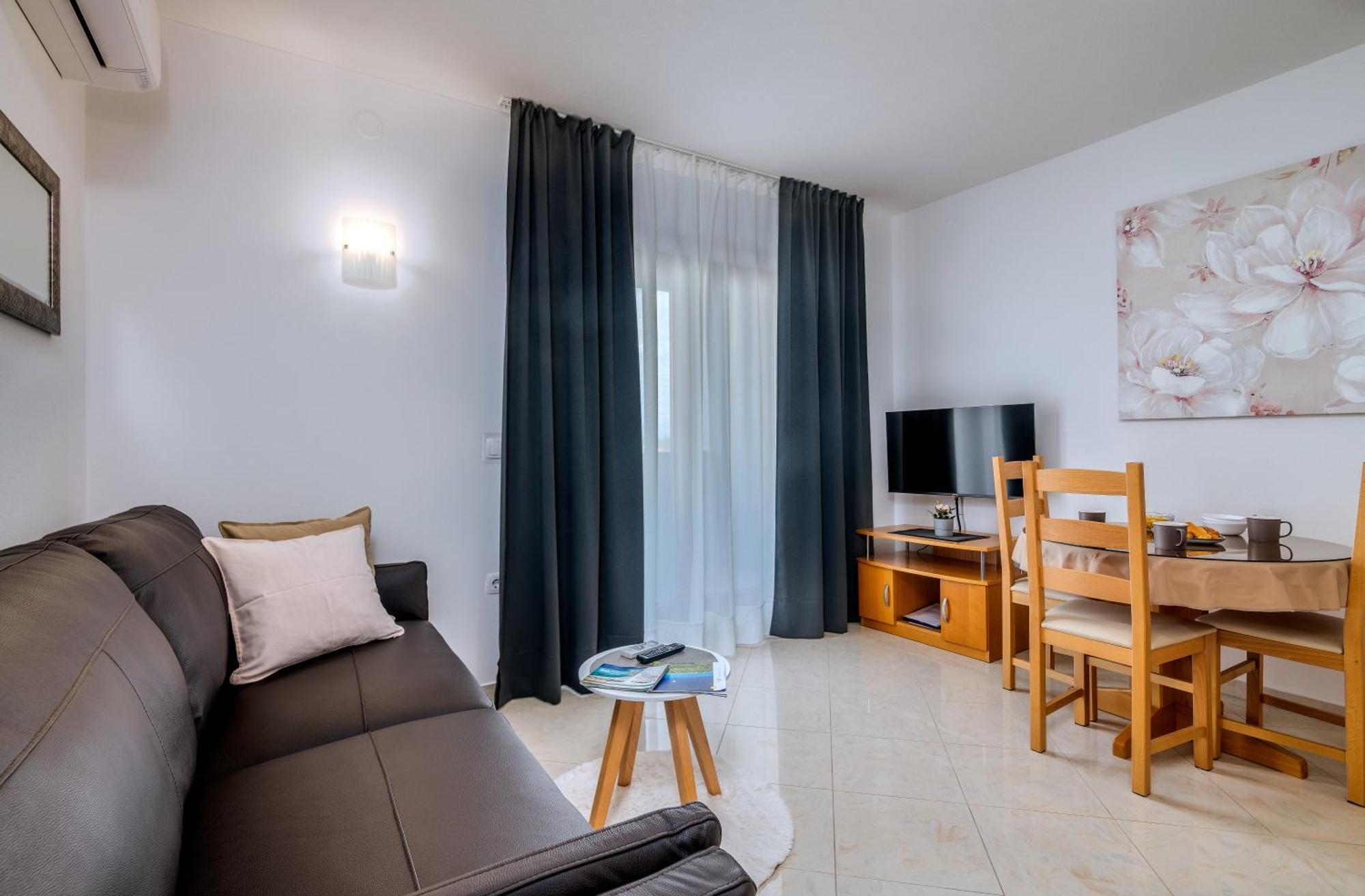 Apartments Kvarner Malinska Luaran gambar