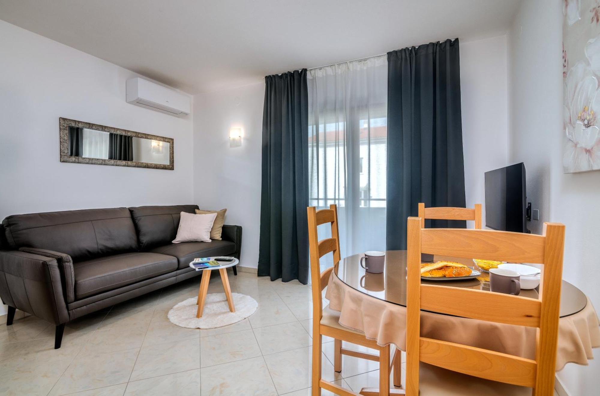 Apartments Kvarner Malinska Luaran gambar
