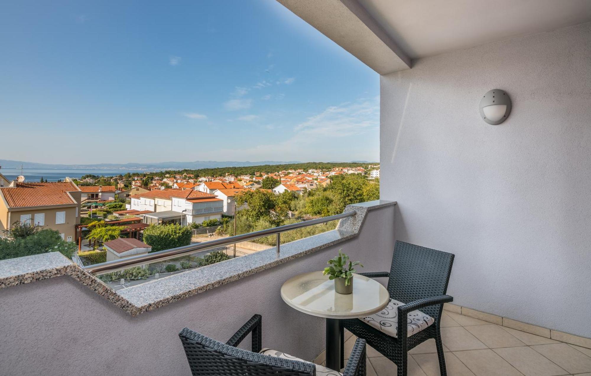 Apartments Kvarner Malinska Luaran gambar