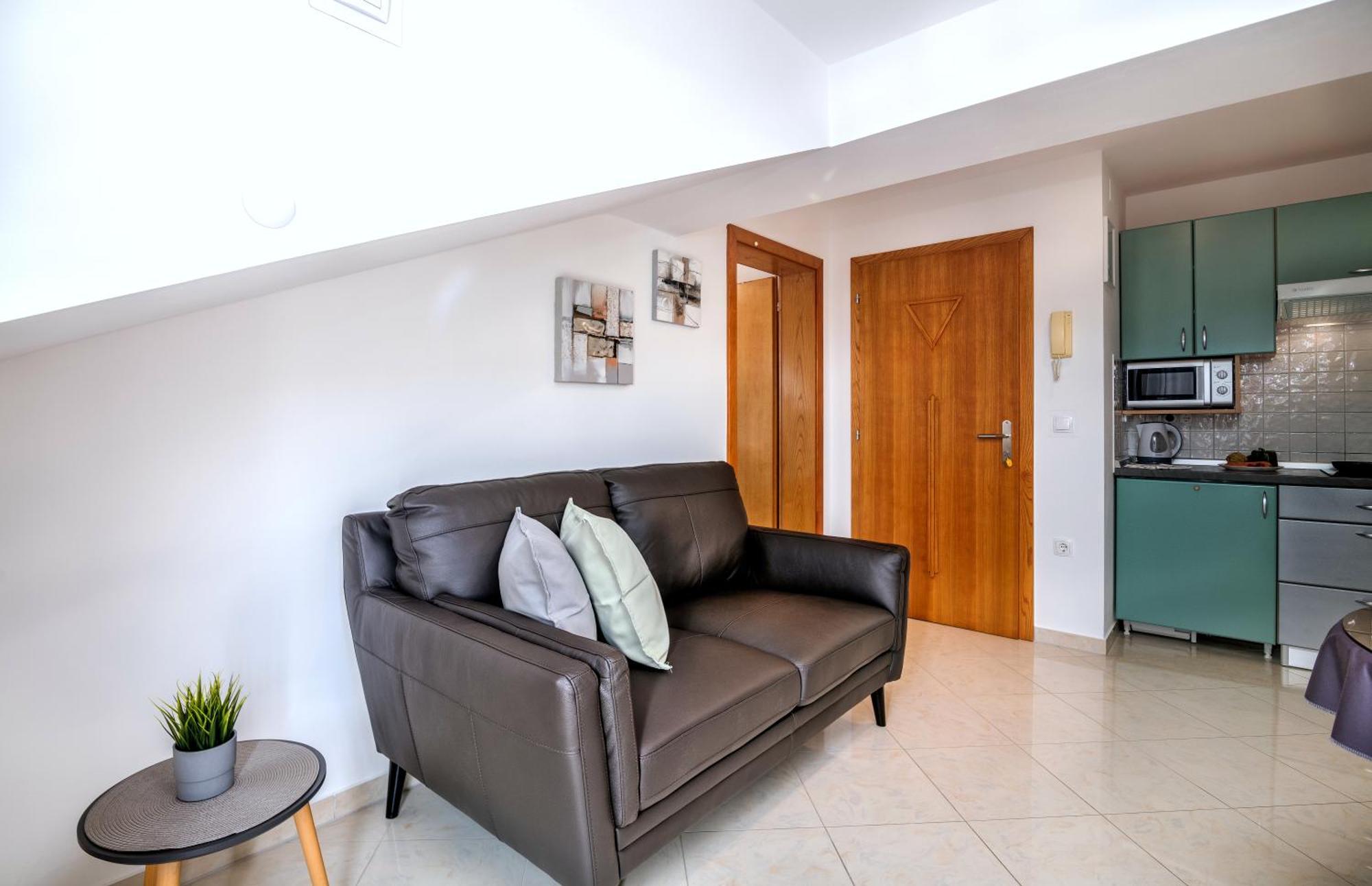 Apartments Kvarner Malinska Luaran gambar