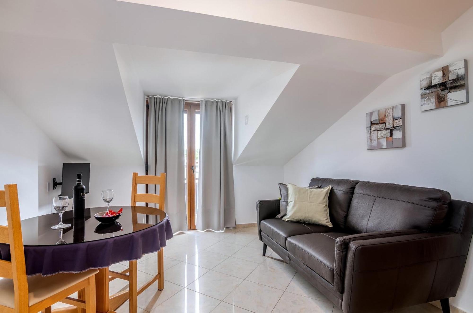 Apartments Kvarner Malinska Luaran gambar
